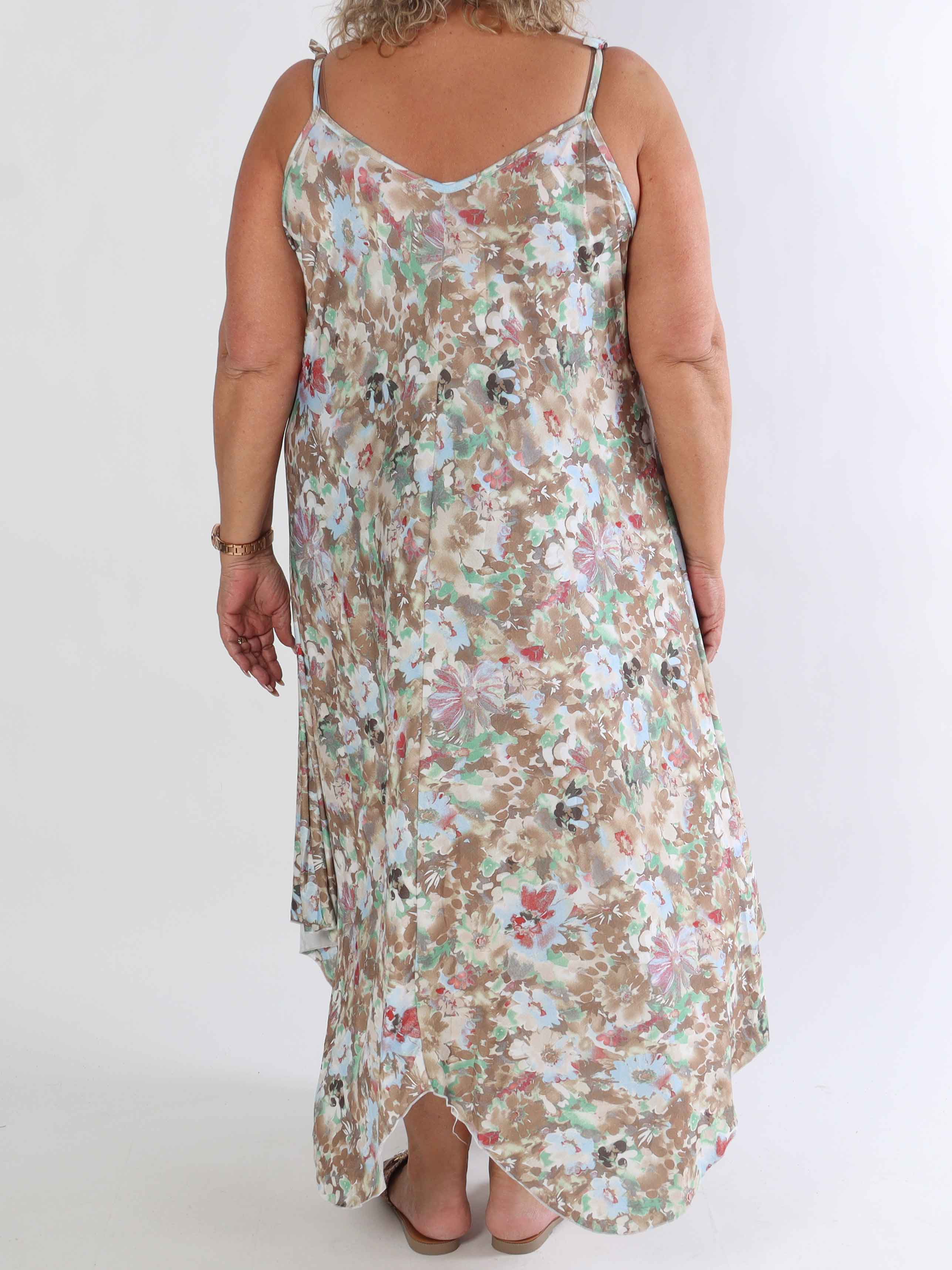 Maisie Flower - Plus size klänning i elastisk ty i blomstermönster